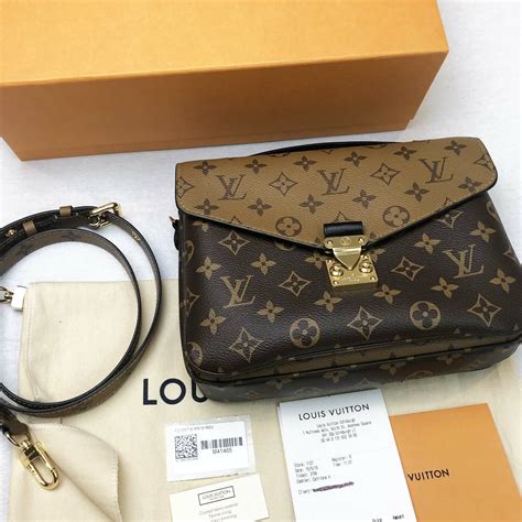 louis vuitton bags pochette metis|louis vuitton reverse pochette metis.